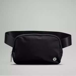 Brand new - Lululemon everywhere belt bag